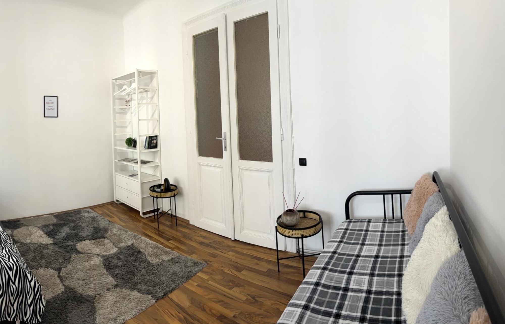 Big And Comfortable Mariahilfer Apartment Wina Bagian luar foto
