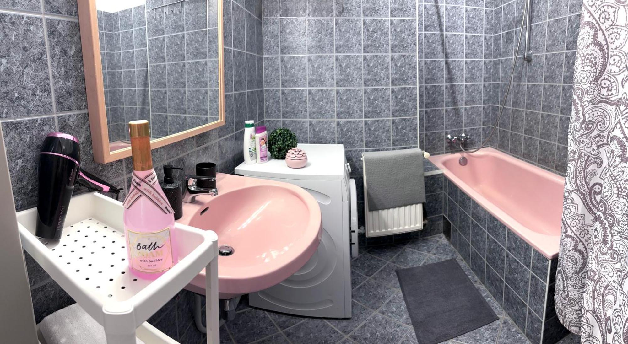 Big And Comfortable Mariahilfer Apartment Wina Bagian luar foto